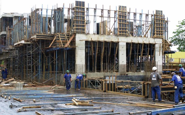 Trabalhadores da construção civil