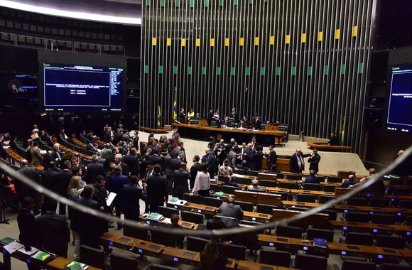 Brasília- DF- Brasil- 25/10/2016- Sessão extraordinária da Câmara dos Deputados, para discussão e votação de diversos projetos. Foto: Zeca Ribeiro/ Câmara dos Deputados