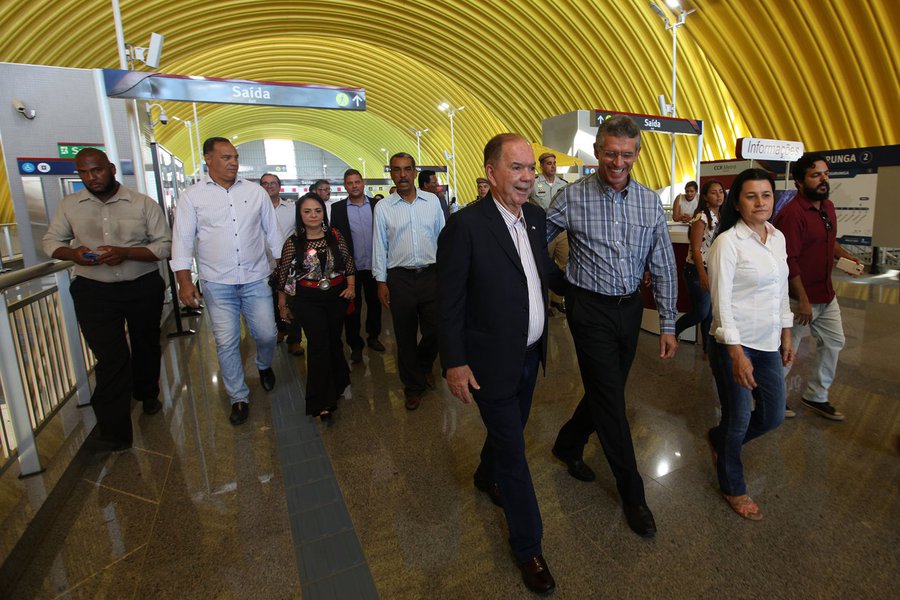Metrô faz sua primeira viagem de teste até a Estação Aeroporto