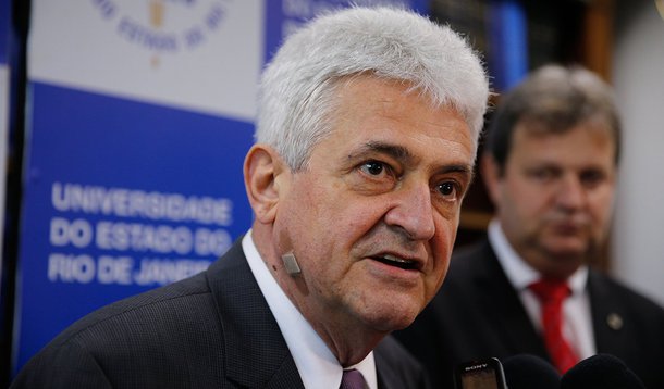 Rio de Janeiro - O reitor da Universidade do Estado do Rio de Janeiro (Uerj), Ruy Garcia Marques, durante encontro de reitores sobre a crise atravessada pelas universidades estaduais (Fernando Frazão/Agência Brasil)