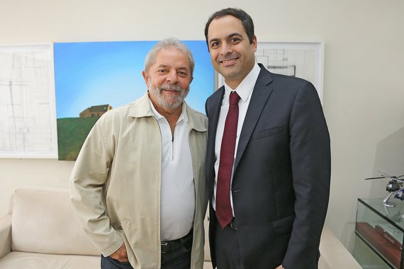 05-02-2015 - São Paulo - O ex presidente Lula, recebe o governador de Pernambuco, Paulo Câmara, durante encontro na sede do Instituto Lula em São Paulo. Foto: Ricardo Stuckert/ Instituto Lula