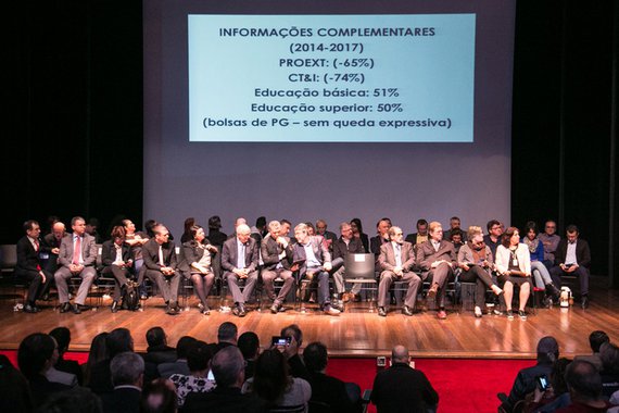 18/09/2017 - PORTO ALEGRE, RS - Quarta edição do ano do Fórum dos Grandes Debates - “A Educação no Desenvolvimento Regional”. Foto: 