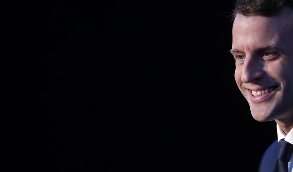 Candidato presidencial francês Emmanuel Macron. 02/03/2017 REUTERS/Christian Hartmann
