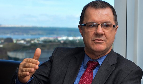 carlos eduardo gabas