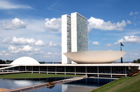 Foto externa do Congresso Nacional 