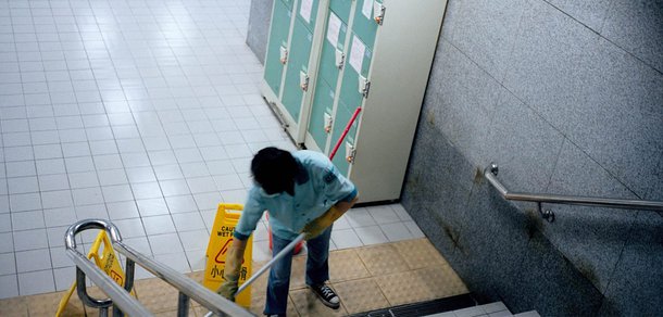 Serviço de limpeza e faxina
 