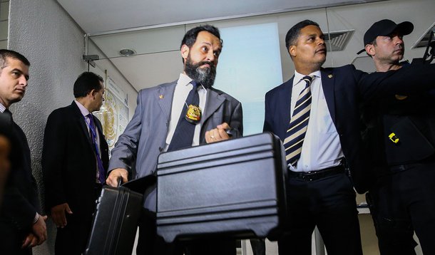 Brasília - A Polícia Federal prendeu policiais legislativos suspeitos atrapalhar a Operação Lava Jato (José Cruz/ Agência Brasil)