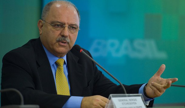 Brasília - O Ministro do Gabinete de Segurança Institucional da Presidência da República (GSI/PR), General Sergio Etchegoyen, concede entrevista sobre a segurança nas Olimpiadas (José Cruz/Agência Brasil)