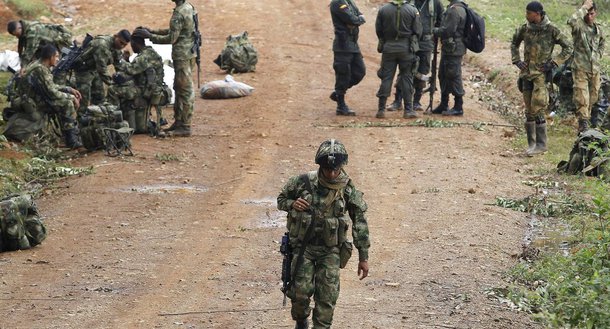 Coalizão internacional combate Al Quaeda no Iêmen