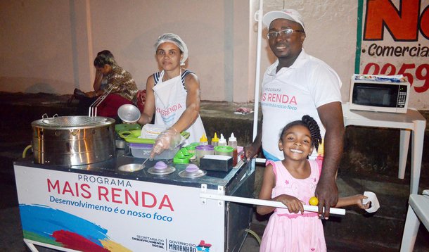 Leide e Chagas comemoram o resultado satisfatório obtido com o Programa ‘Mais Renda’. Foto: Izabella Silveira