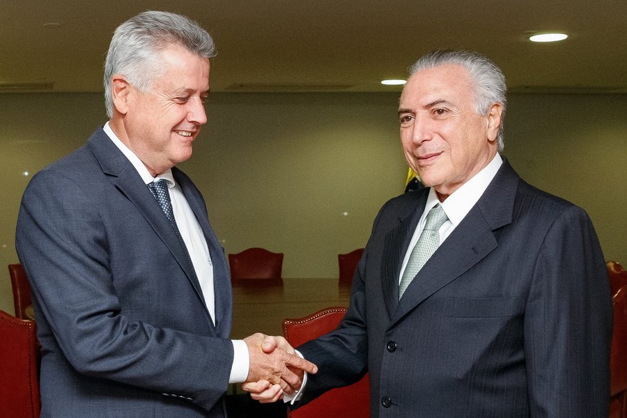 Brasília - DF, 16/06/2016. Presidente em Exercício Michel Temer recebe Rodrigo Rollemberg, governador do Distrito Federal. Foto: Marcos Corrêa/PR