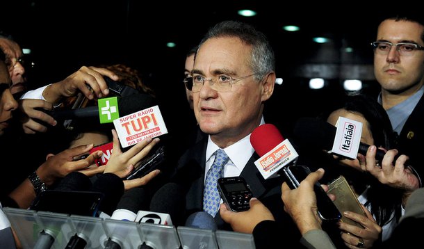 senador Renan Calheiros (PMDB-AL) concede entrevista.
 