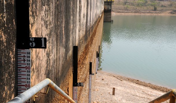 A escassez de chuvas em Brasília levou a Barragem do Rio Descoberto a atingir o nível mais baixo de sua história. O reservatório responsável por abastecer 65% do Distrito Federal estava com apenas 40% da capacidade até às 14h35 desta sexta-feira (16).