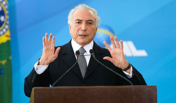 Brasília - O ministro da Saúde, Ricardo Barros e o presidente da República, Michel Temer anunciam, no Palácio do Planalto, ações de gestão na saúde pública (Antonio Cruz/Agência Brasil)