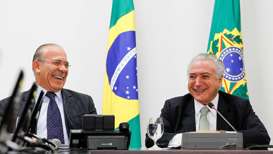 Brasília - DF, 26/07/2016. Presidente em Exercício Michel Temer durante reunião com ministros do Núcleo de Infraestrutura. Foto: Beto Barata/PR