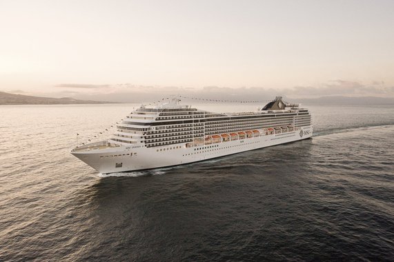 Navio MSC Poesia