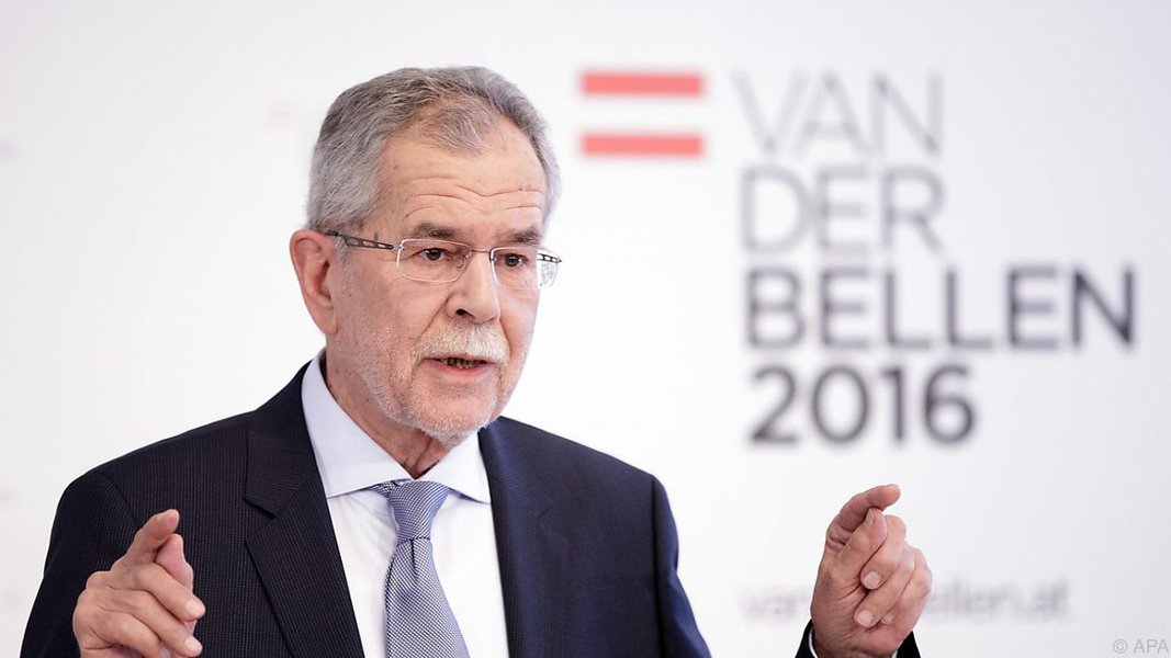 Ambientalista Alexander Van der Bellen é eleito presidente da Áustria