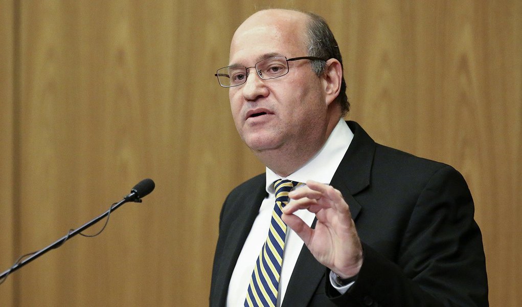 Brasília - O novo presidente do BC, Ilan Goldfajn participa da Cerimônia de transferência do cargo de presidente do Banco Central (Fabio Rodrigues Pozzebom/Agência Brasil)