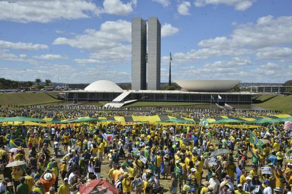 Manifestação em Brasília em prol da Lava Jato 