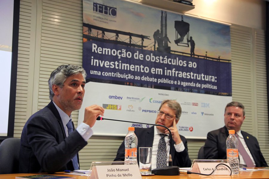 Professor dos Insper João Manoel Pinho de Mello 