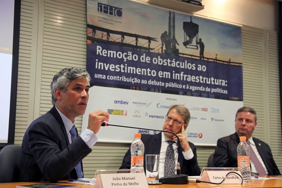 Professor dos Insper João Manoel Pinho de Mello 