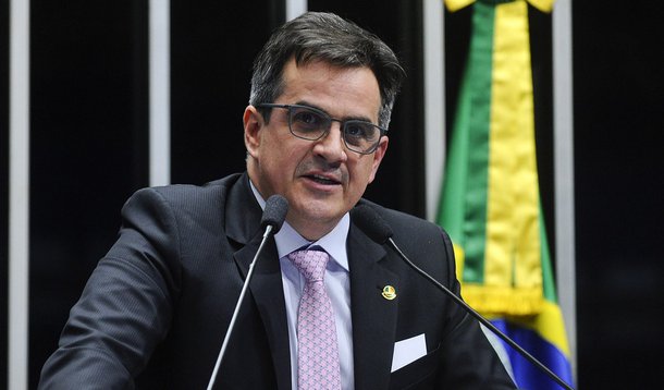 Em discurso, senador Ciro Nogueira (PP-PI).
 
 