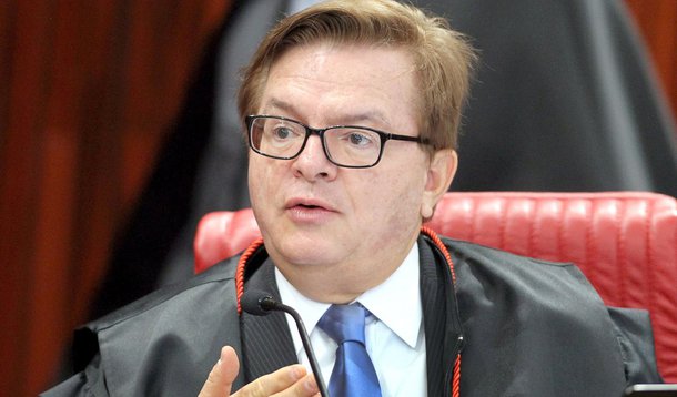 Ministro Herman Benjamin durante sess�o plen�ria do TSE. Bras�lia-DF, 17/12/2015 Foto: Roberto Jayme/ASICS/TSE