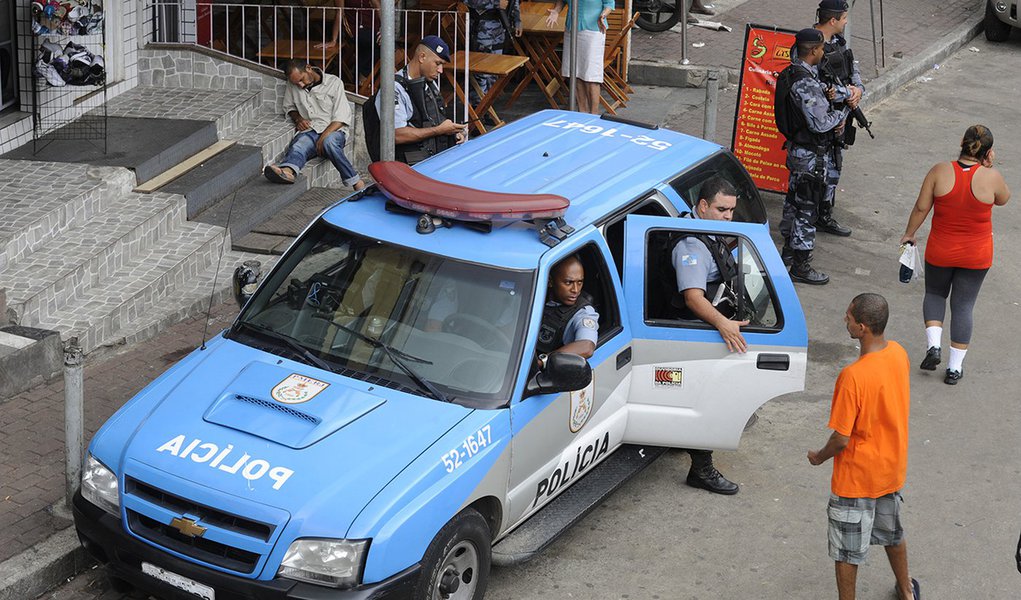 Rio de Janeiro - Policiais do Batalhão de Operações Especiais, do Batalhão de Polícia de Choque e de diversas UPPs foram à Rocinha para reforçar o policiamento na comunidade.