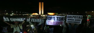 Brasília- DF 27-04-2016 Manifestação contra Temer, Cunha e impeachment em frente ao congresso. Foto Lula Marques/Agência PT