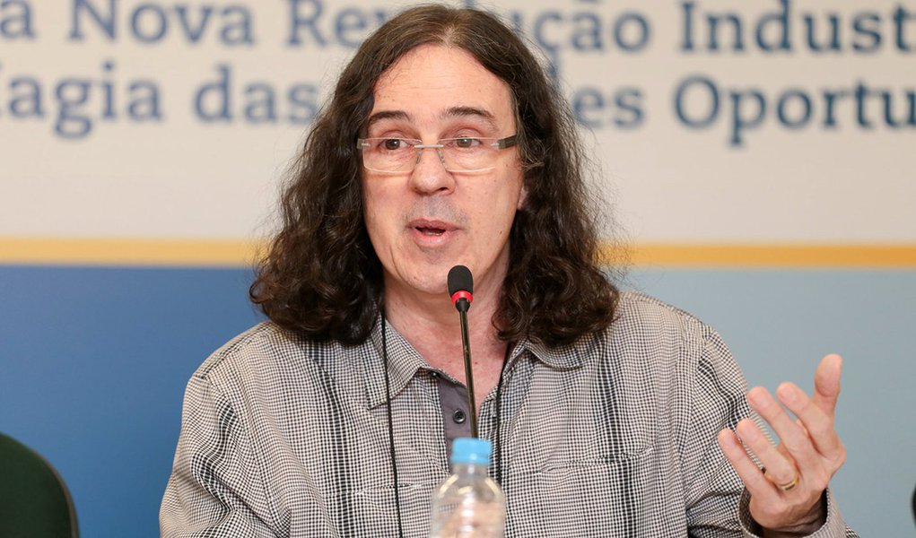 Geraldo Carneiro