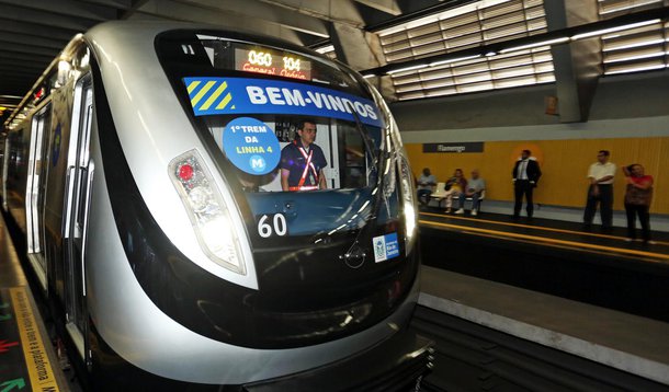 10.06.2015 - Rio de Janeiro - RJ - Governador Luiz Fernando Pezão faz viagem inaugural do primeiro trem do metrô da Linha 4 e visita às obras da Estação General Osório, na zona sul do Rio de Janeiro. Foto: Carlos Magno