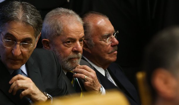 Brasília - O ex-presidente Lula participa da cerimônia de posse da nova presidente do Supremo Tribunal Federal (STF), ministra Cármen Lúcia (Valter Campanato/Agência Brasil)