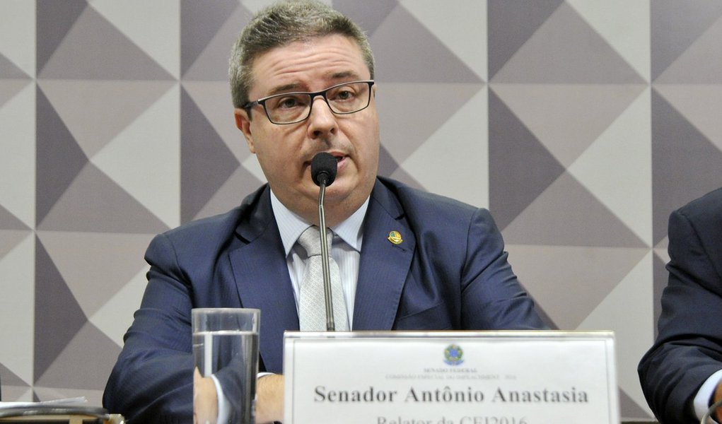 Comiss�o Especial do Impeachment 2016 (CEI2016) realiza reuni�o de instala��o e elei��o do presidente e do relator. Em pronunciamento, relator da CEI2016, senador Antonio Anastasia (PSDB-MG) Foto: Geraldo Magela/Ag�ncia Senado