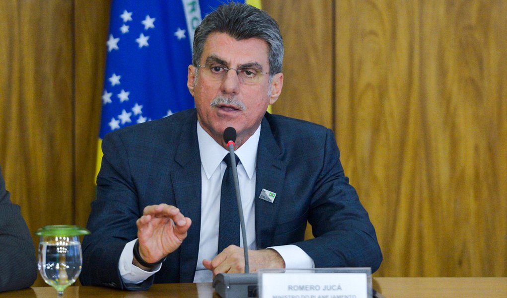 Brasília - Os ministros da Casa Civil, Eliseu Padilha; do Planejamento, Desenvolvimento e Gestão, Romero Jucá; e da Saúde, Ricardo Barros, durante coletiva de imprensa no Palácio do Planalto (José Cruz/Agência Brasil)