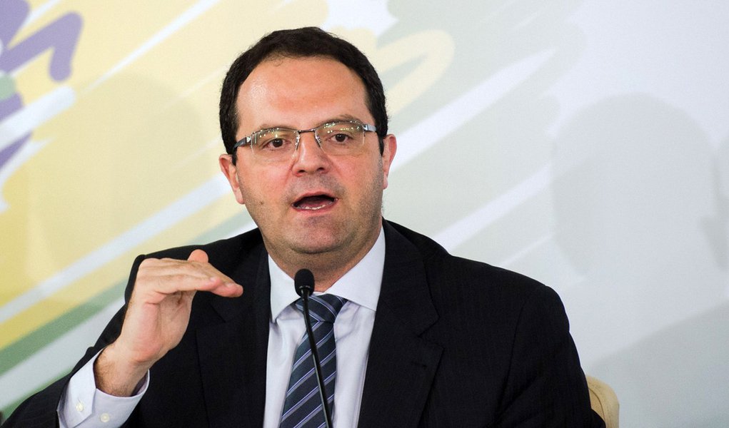 BRAS�LIA, DF, BRASIL, 19-02-2016, 16h30: O ministro da Fazenda, Nelson Barbosa, e o ministro do Planejamento, Valdir Sim�o, anunciam os cortes no Or�amento e mudan�as fiscais para 2016. (Foto: Marcelo Camargo/Ag�ncia Brasil)