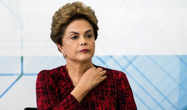 Brasília - A presidenta Dilma Rousseff sanciona o novo Marco Legal da Ciência, Tecnologia e Inovação. A proposta aproxima as universidades das empresas (Marcelo Camargo/Agência Brasil)