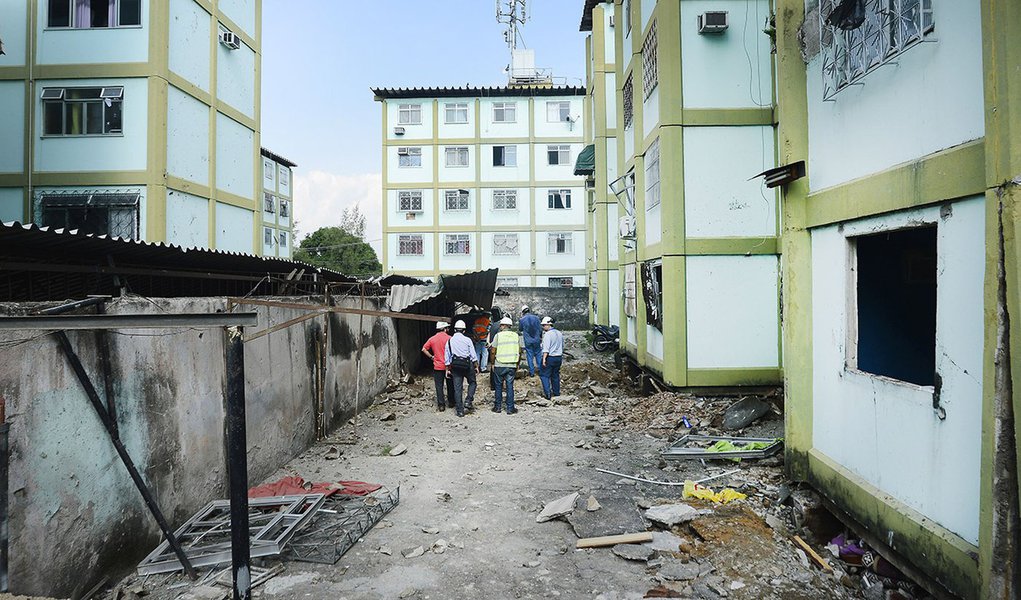 Rio de Janeirio - Conjunto habitacional Fazenda Botafogo, em Coelho Neto, zona norte da cidade, onde ocorreu uma explosão na tubulação de gás nesta madrugada (Tânia Rêgo/Agência Brasil)