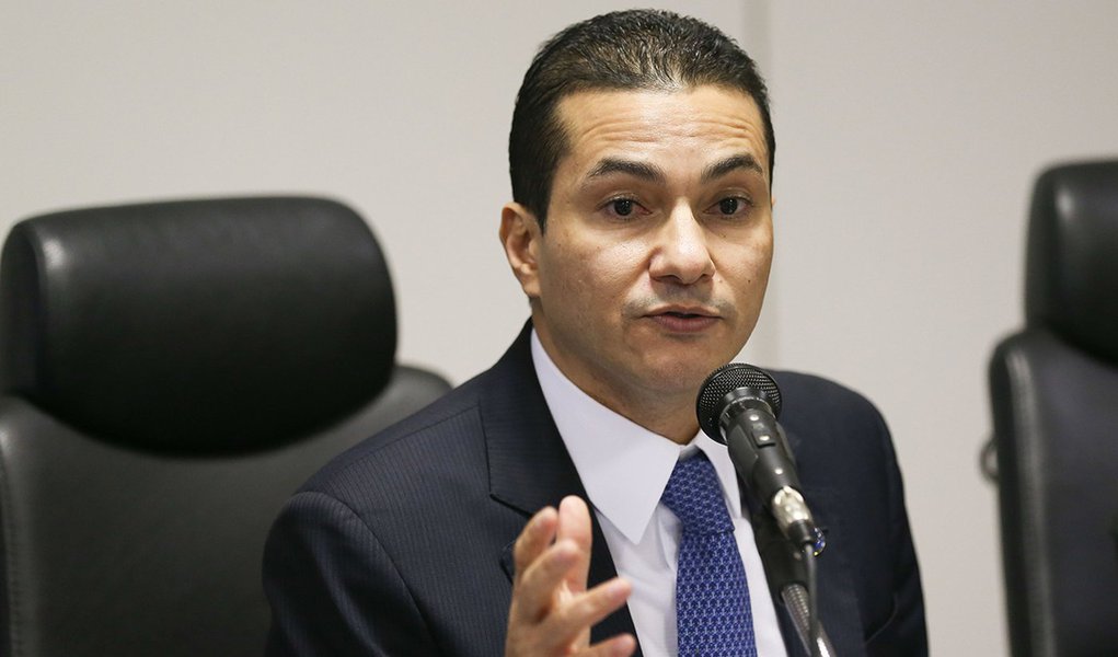 Brasília - O ministro da Industria, Comércio exterior e Servicos, Marcos Pereira, abre a 7ª reunião do Fórum de Competitividade do Varejo (Fabio Rodrigues Pozzebom/Agência Brasil)