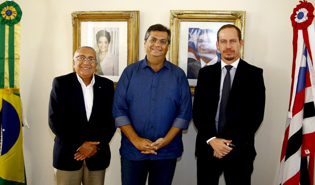 Governador Flávio Dino recebeu o novo presidente do FNDE, Gastão Vieira, no Palácio dos Leões. Foto: Handson Chagas/Secap