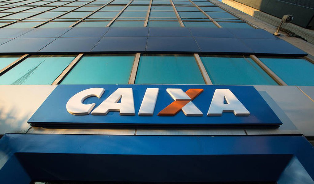 DNT 01-08-2015 SAO PAULO - SP / ECONOMIA OE / FACHADA BANCO CAIXA ECONOMICA FEDERAL - Agencia do Banco Caixa Economica Federal na Av. Paulista em Sao Paulo - FOTO DANIEL TEIXEIRA/ESTADAO