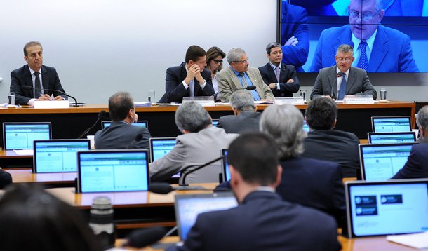 Brasília- DF- Brasil- 24/09/2015- CPI do BNDES na Câmara do Deputados, realiza Audiência pública para tomada de depoimento do ex-presidente do frigorífico Independência, Roberto Graciano Russo. Foto: Lucio Bernardo Jr./ Câmara dos Deputados
