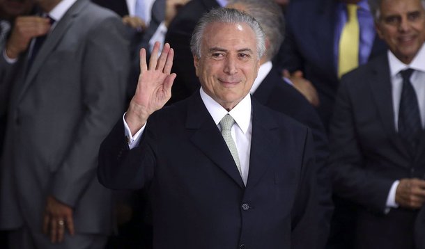 Brasília - O presidente interino Michel Temer durante cerimônia de posse aos ministros de seu governo, no Palácio do Planalto (Valter Campanato/Agência Brasill)