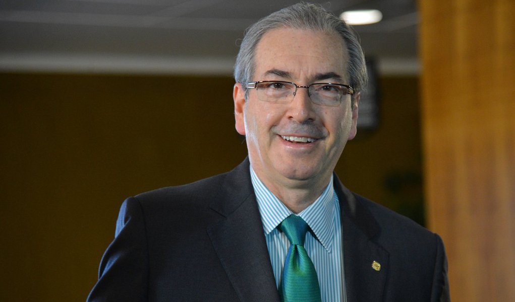 O presidente da Câmara do Deputados, Eduardo Cunha, toma café da manhã com jornalistas e fala sobre a conjuntura política atual (José Cruz/Agência Brasil)