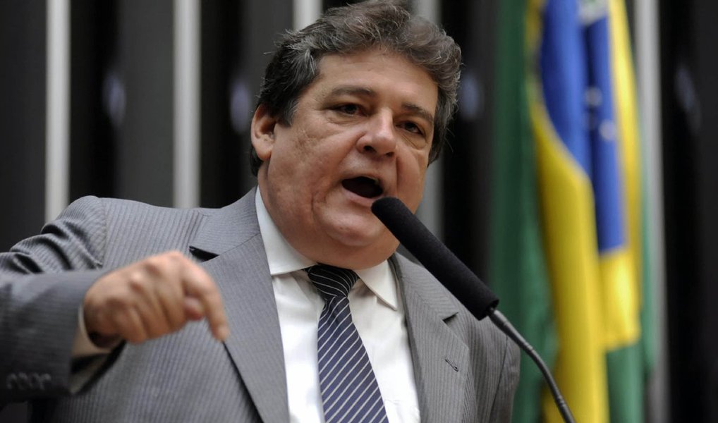 Vice líder do governo na Câmara, Silvio Costa (PTdoB-PE)