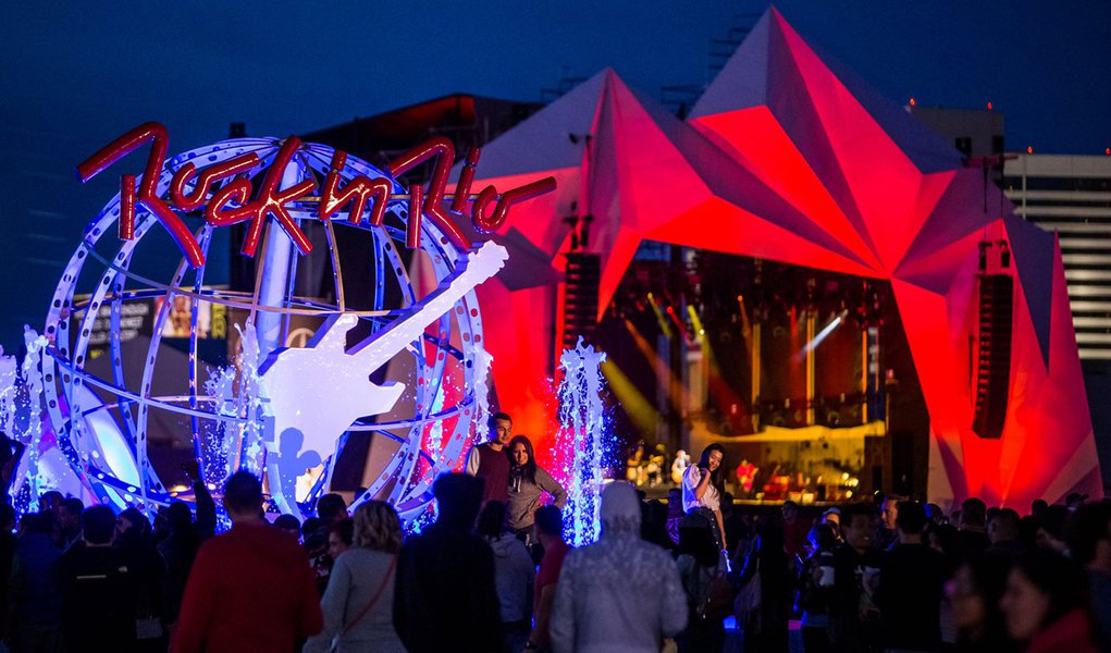 LAS VEGAS, NV - May 8: Atmosphere pictured at Rock In Rio in Las Vegas, NV on May 8, 2015. © Erik Kabik Photography/ Retna Ltd.