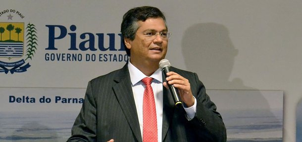 Governadores do Ceará, Camilo Santana, do Maranhão, Flávio Dino, e do Piauí, Wellington Dias, assinaram nesta manhã a retomada da Rota das Emoções. Foto: Karlos Geromy/Secom
