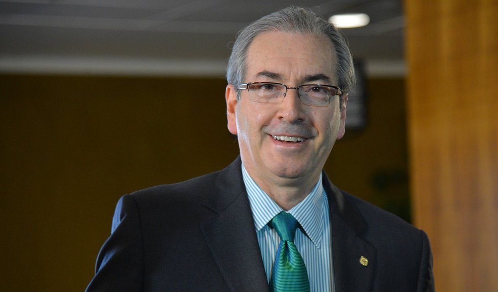 O presidente da Câmara do Deputados, Eduardo Cunha, toma café da manhã com jornalistas e fala sobre a conjuntura política atual (José Cruz/Agência Brasil)