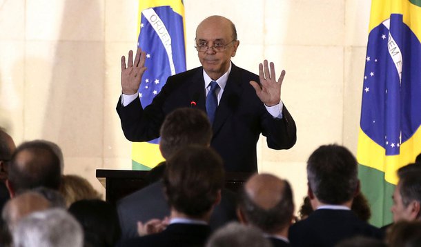 Brasília - Solenidade de transmissão de cargo ao novo ministro das Relações Exteriores, José Serra, no Palácio Itamaraty (Valter Campanato/Agência Brasil)