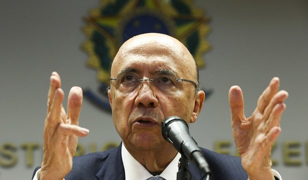 Brasília - O Ministro da Fazenda, Henrique Meirelles, durante entrevista coletiva.( Marcelo Camargo/Agência Brasil)