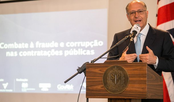 O Governador de São Paulo abriu o Curso de Combate a Fraude e Corrupção nas Contratações Públicas em evento realizado no mezanino do Palácio dos Bandeirante em São Paulo. São Paulo 09/12/2015 - Foto: Eduardo Saraiva/A2IMG